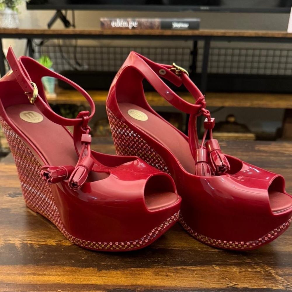 Melissa Peace II Platform Wedge. Perfect. Never worn. Original dust bag.